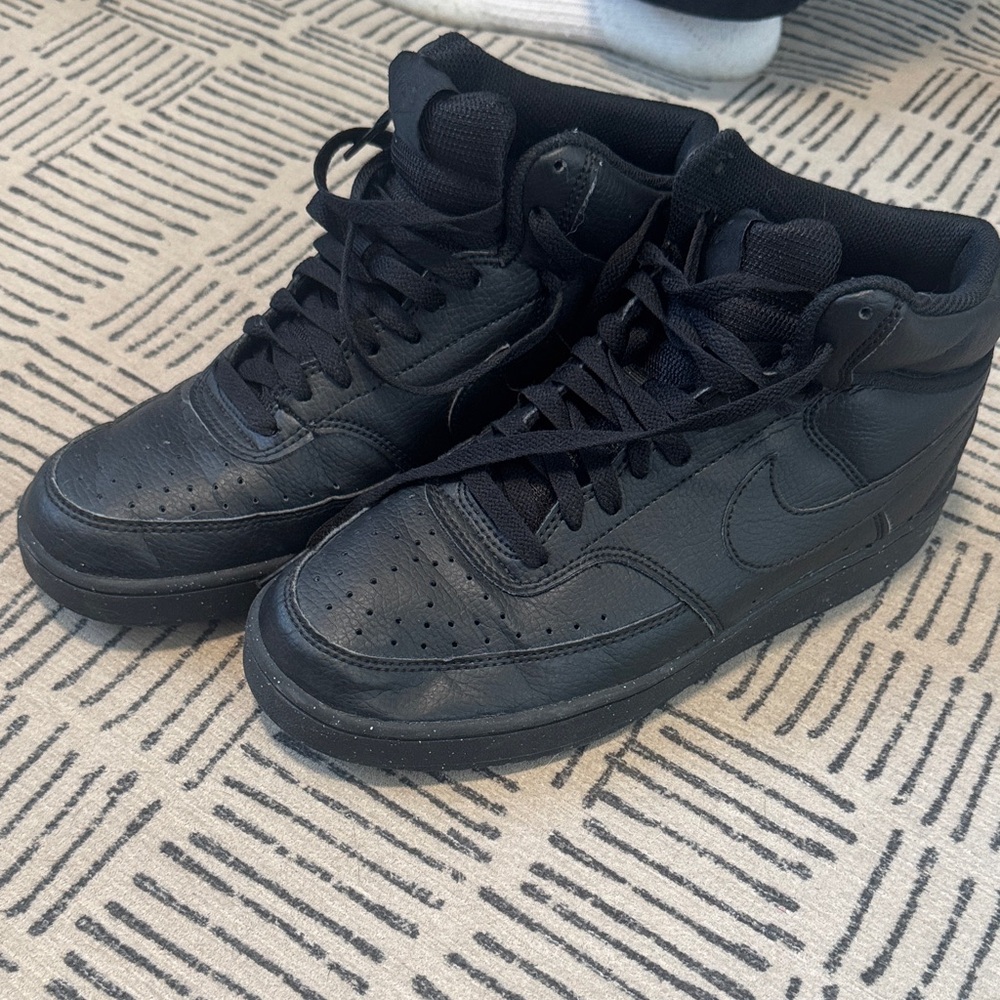 Nike Black Men's High-Top Sneakers